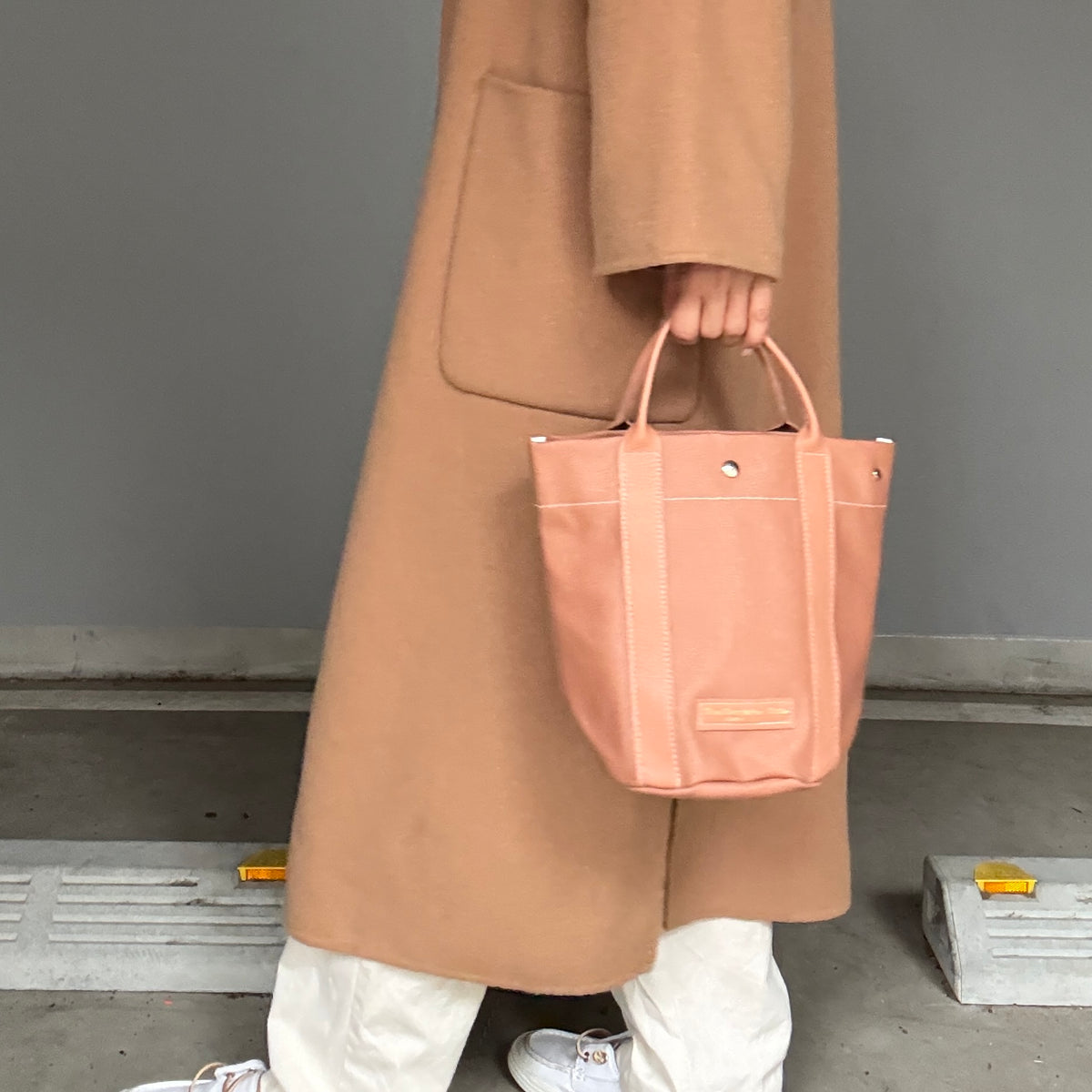 ＜数量限定＞「軽くて拭ける」Coated PVC（Round BottomA）Flamingo Pink🦩