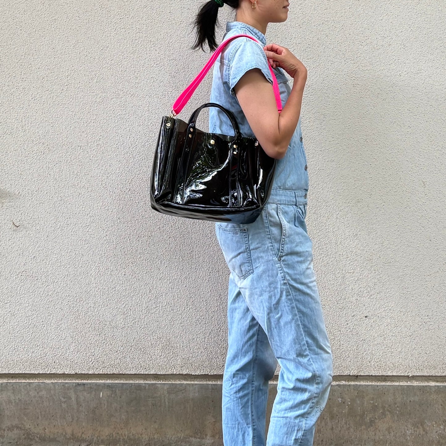 Colored PVC (Clear Handle) Tote L/Black