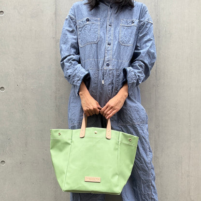 「軽くて拭ける」Coated PVC（SQL）PEAGREEN