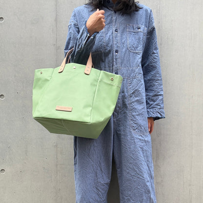 「軽くて拭ける」Coated PVC（SQL）PEAGREEN