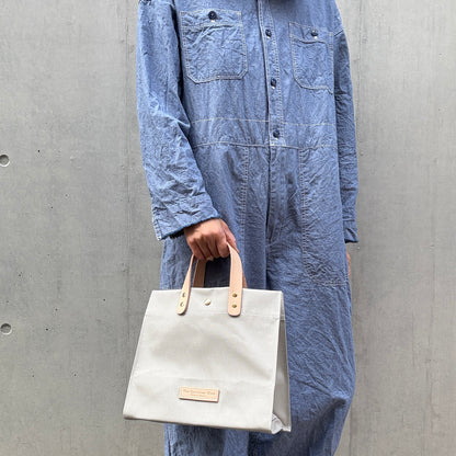 「軽くて拭ける」Coated PVC（レクタングルM） SILVER GREY