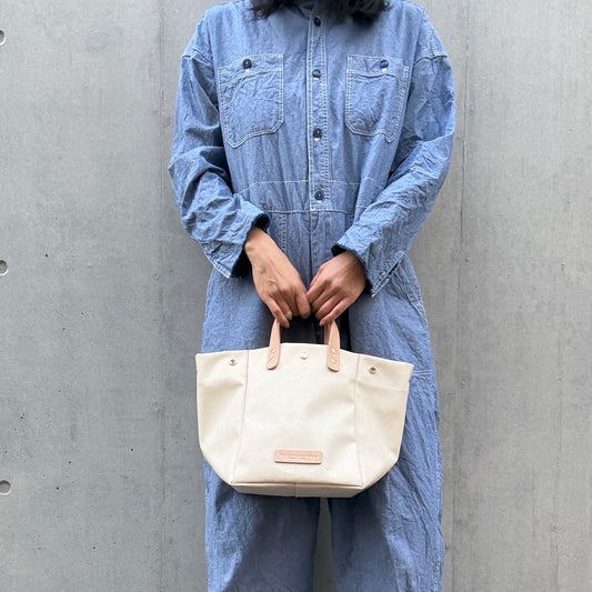 「軽くて拭ける」Coated PVC（SQ）IVORY