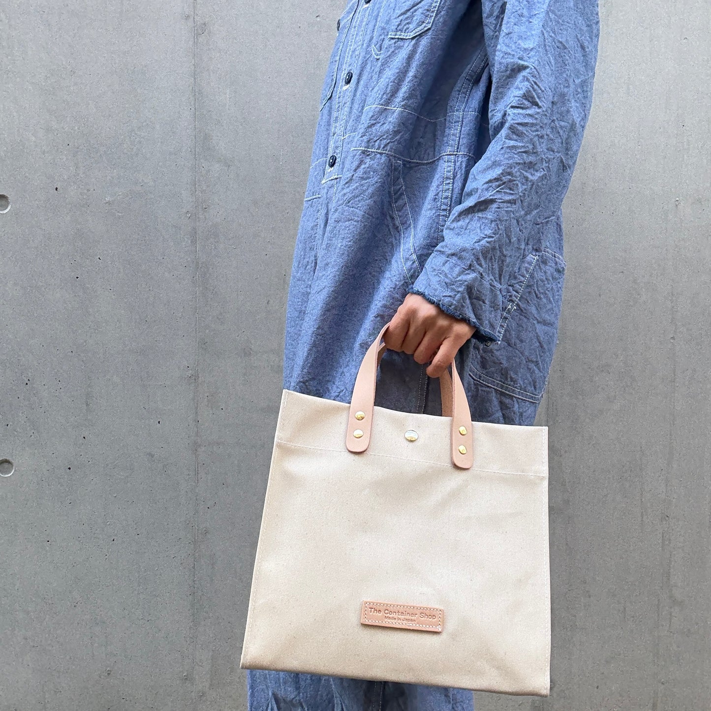 「軽くて拭ける」Coated PVC（レクタングルM） IVORY