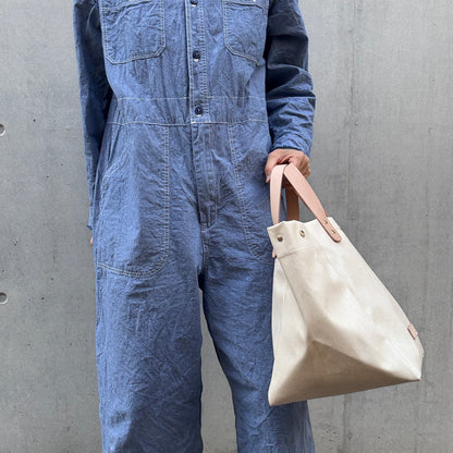 「軽くて拭ける」Coated PVC（SQL）IVORY