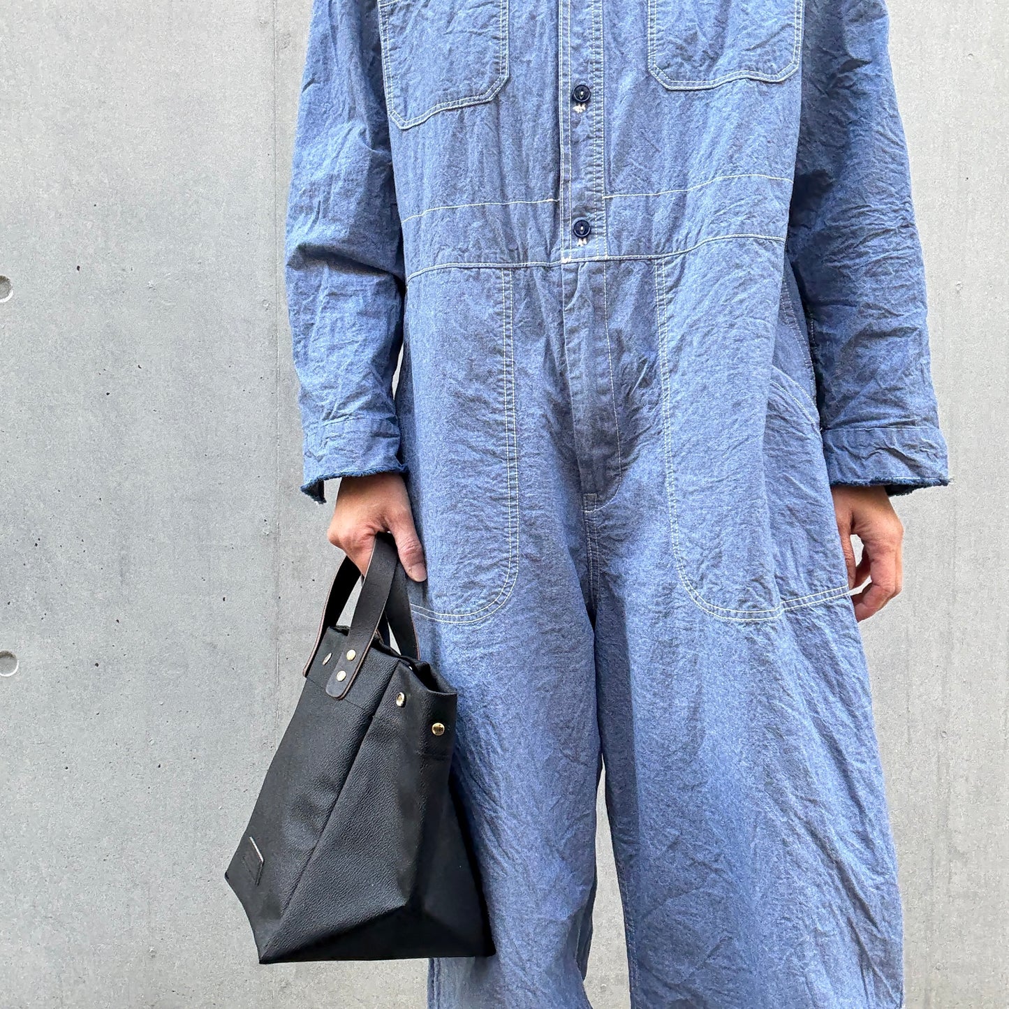 "Lightweight and wipeable" Coated PVC (SQ) BLACK