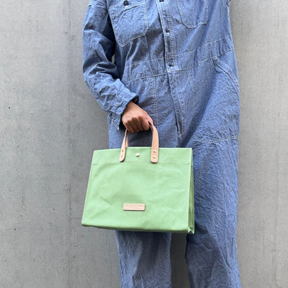 "Lightweight and wipeable" Coated PVC (Rectangle L) BLACK