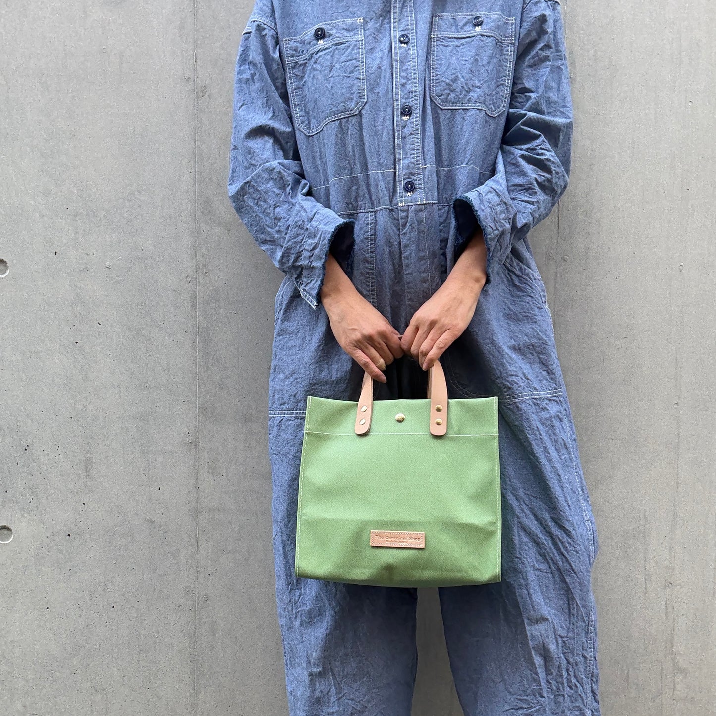 「軽くて拭ける」Coated PVC（レクタングルM） PEAGREEN