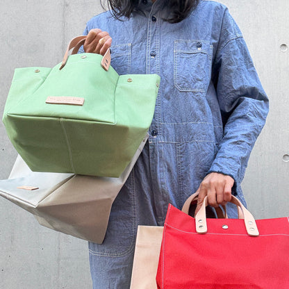 「軽くて拭ける」Coated PVC（レクタングルM） SCARLET