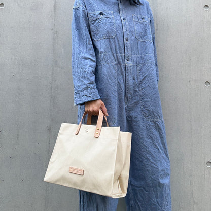 "Lightweight and wipeable" Coated PVC (Rectangle L) SAXE BLUE