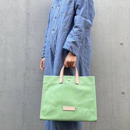 "Lightweight and wipeable" Coated PVC (Rectangle L) BLACK