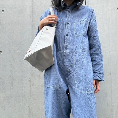 "Lightweight and easy to wipe" Coated PVC (SQL) SILVER GREY