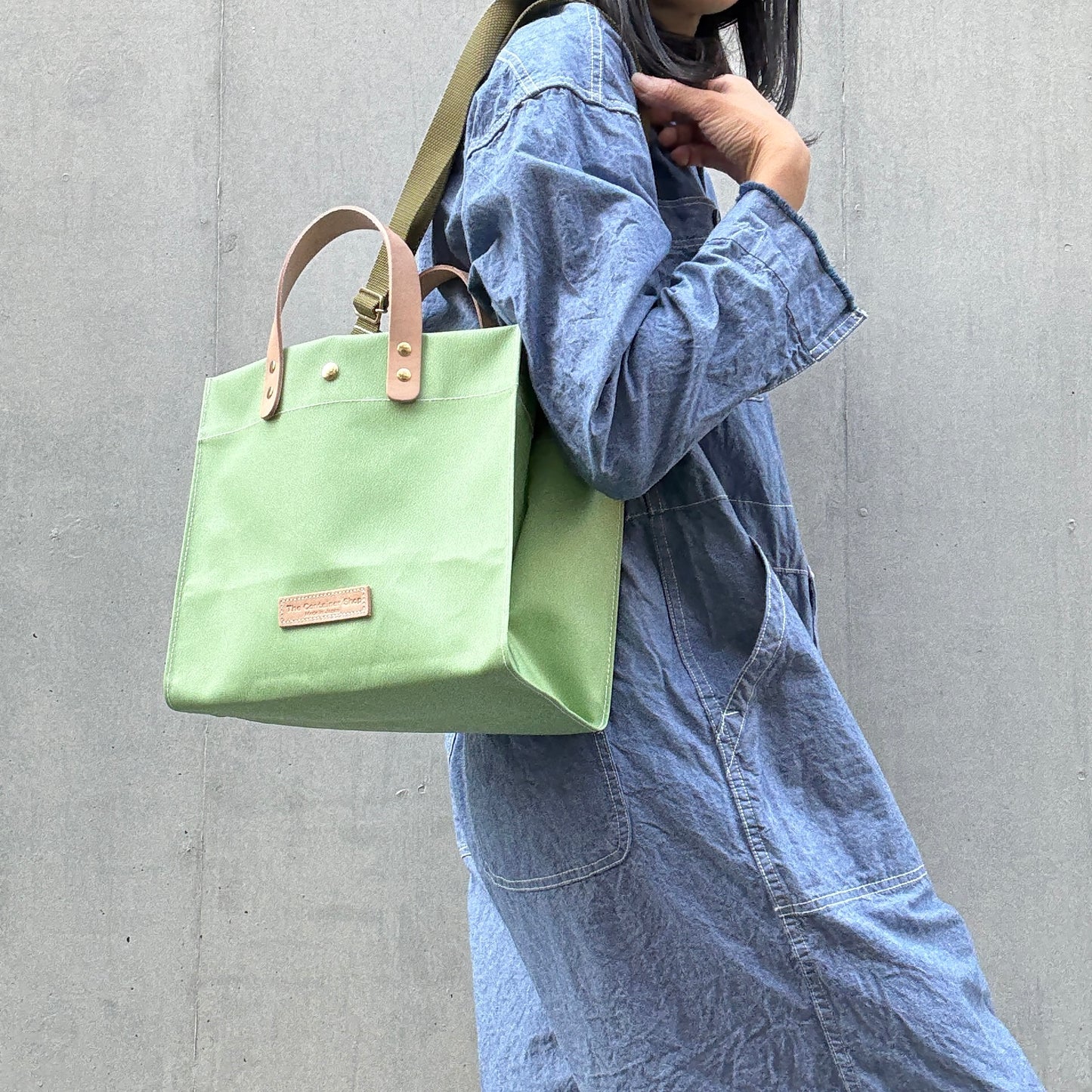 「軽くて拭ける」Coated PVC（レクタングルM） PEAGREEN