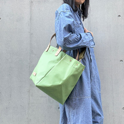 「軽くて拭ける」Coated PVC（SQL）PEAGREEN