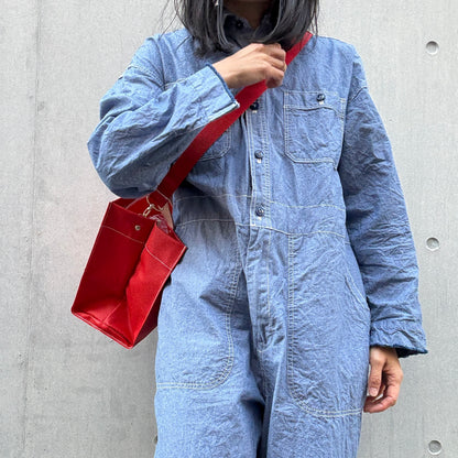 「軽くて拭ける」Coated PVC（レクタングルM） SCARLET