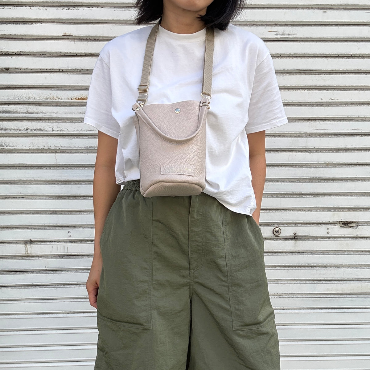 10月中旬発送🚚＜受注販売スタート＞Cow Leather（肩がけできるワンショルダー）DRIFT WOOD