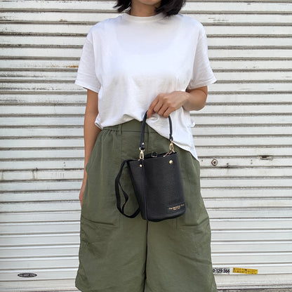 *Sales end on June 20th
Cow Leather (One Shoulder) Curry