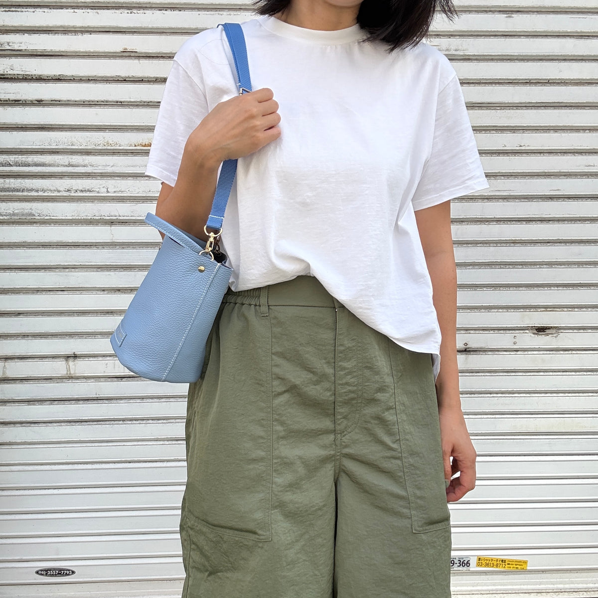 10月中旬発送🚚＜受注販売スタート＞Cow Leather（肩がけできるワンショルダー）WATER FALL
