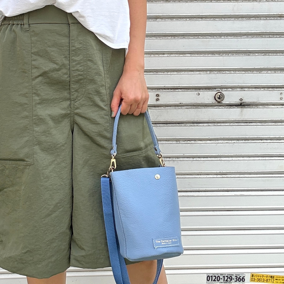 10月中旬発送🚚＜受注販売スタート＞Cow Leather（肩がけできるワンショルダー）WATER FALL
