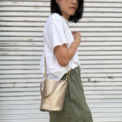 10月中旬発送🚚＜受注販売スタート＞Cow Leather（肩がけできるワンショルダー）METHERIC ORO