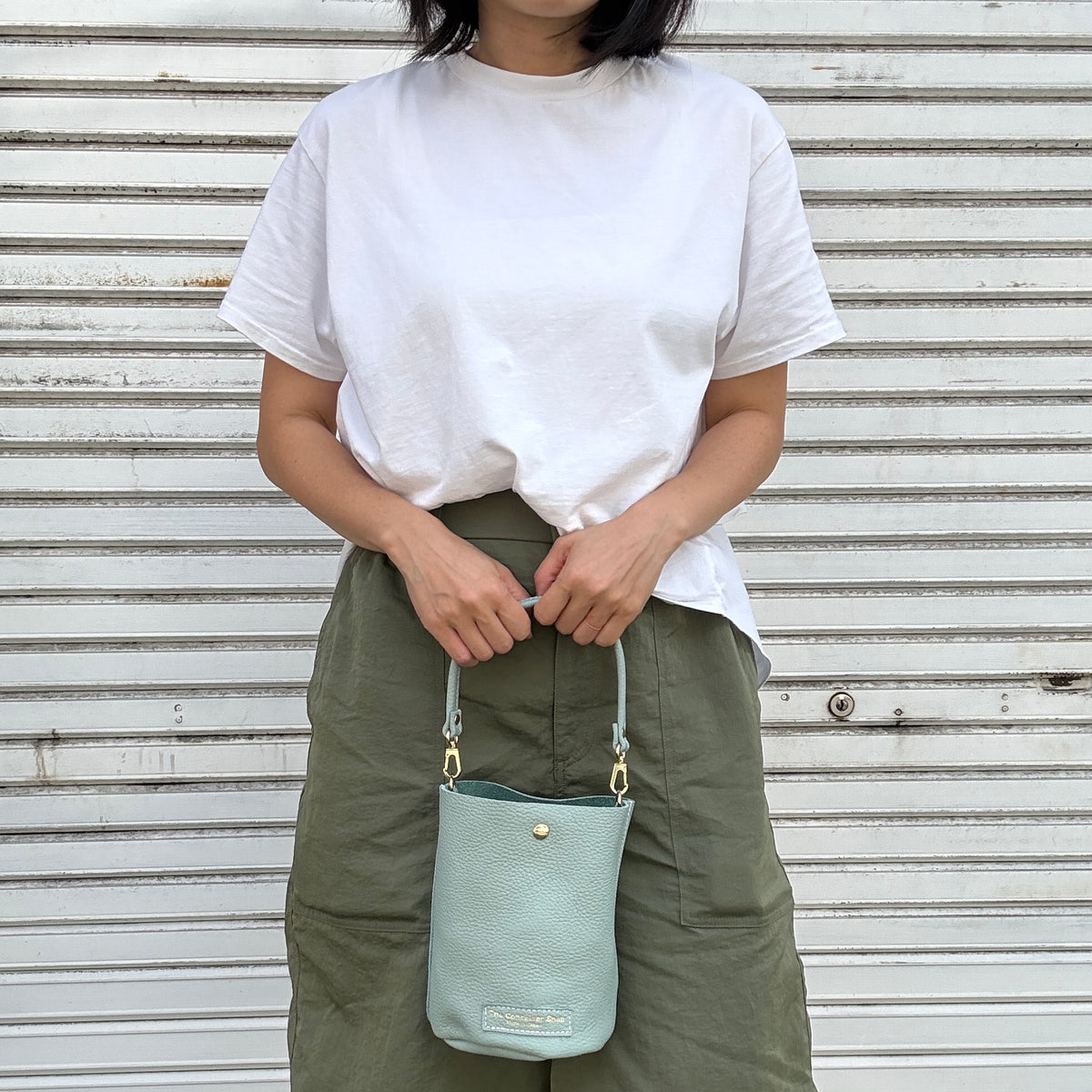 10月中旬発送🚚＜受注販売スタート＞Cow Leather（肩がけできるワンショルダー）MINT