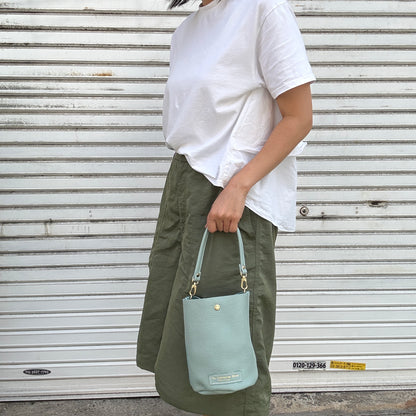 10月中旬発送🚚＜受注販売スタート＞Cow Leather（肩がけできるワンショルダー）MINT