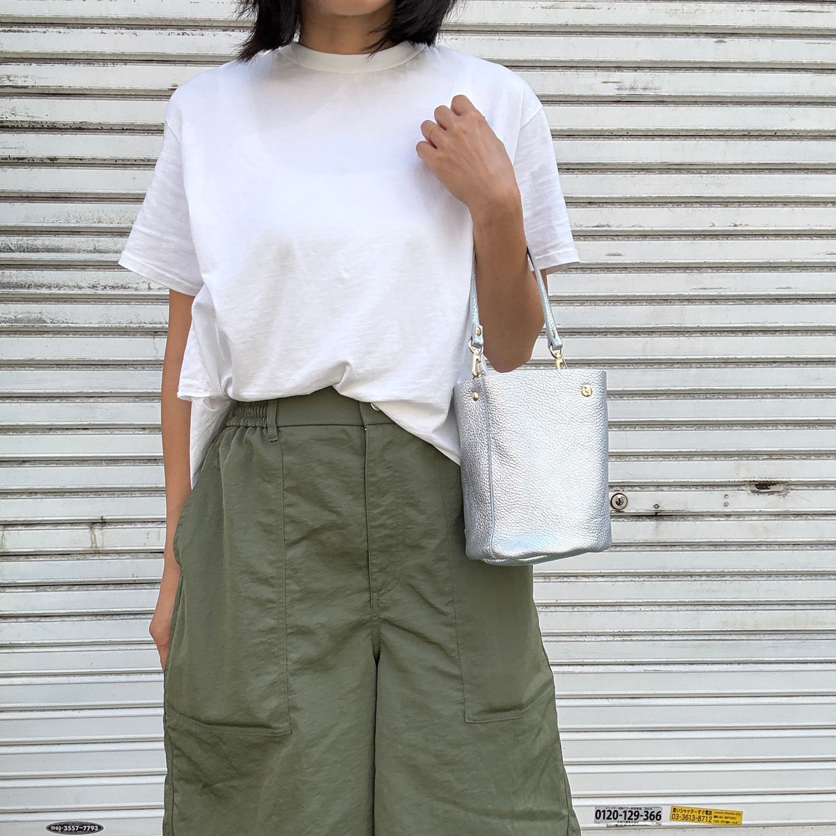 10月中旬発送🚚＜受注販売スタート＞Cow Leather（肩がけできるワンショルダー）METHERIC ARGENTO
