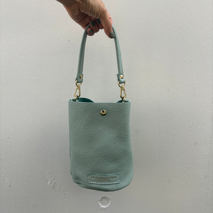 10月中旬発送🚚＜受注販売スタート＞Cow Leather（肩がけできるワンショルダー）MINT