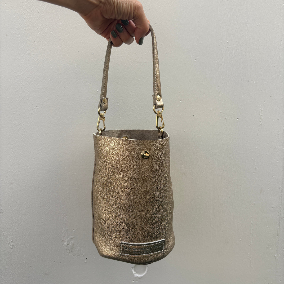 10月中旬発送🚚＜受注販売スタート＞Cow Leather（肩がけできるワンショルダー）METHERIC ORO