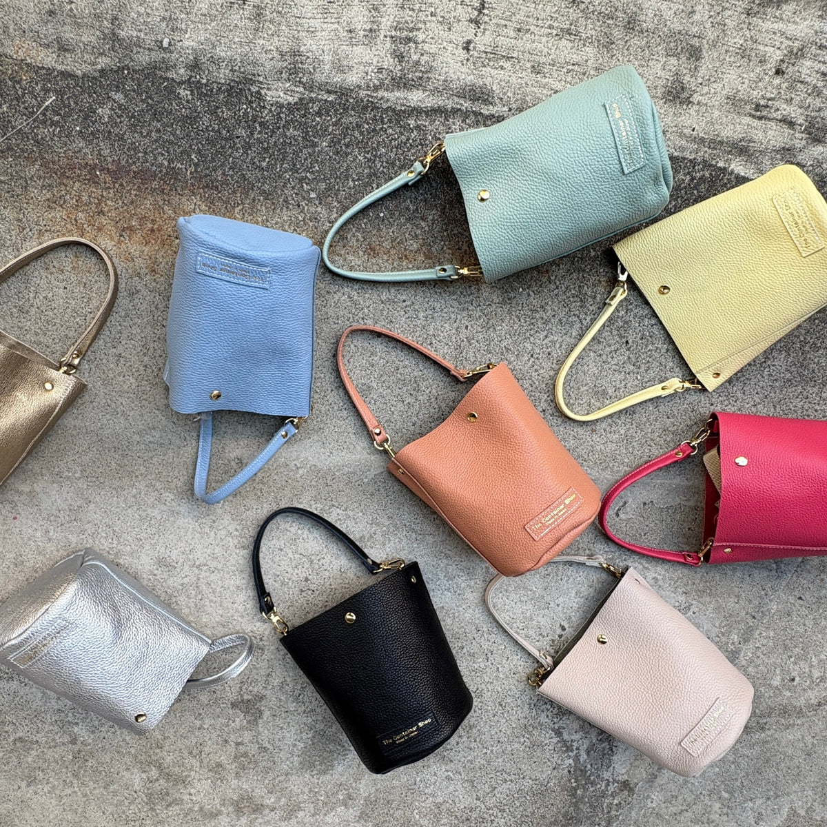 10月中旬発送🚚＜受注販売スタート＞Cow Leather（肩がけできるワンショルダー）METHERIC ORO
