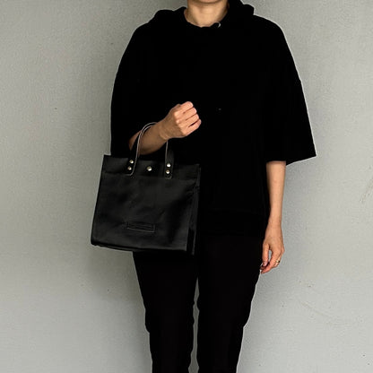 「軽くて拭ける」Coated PVC（レクタングルM） BLACK