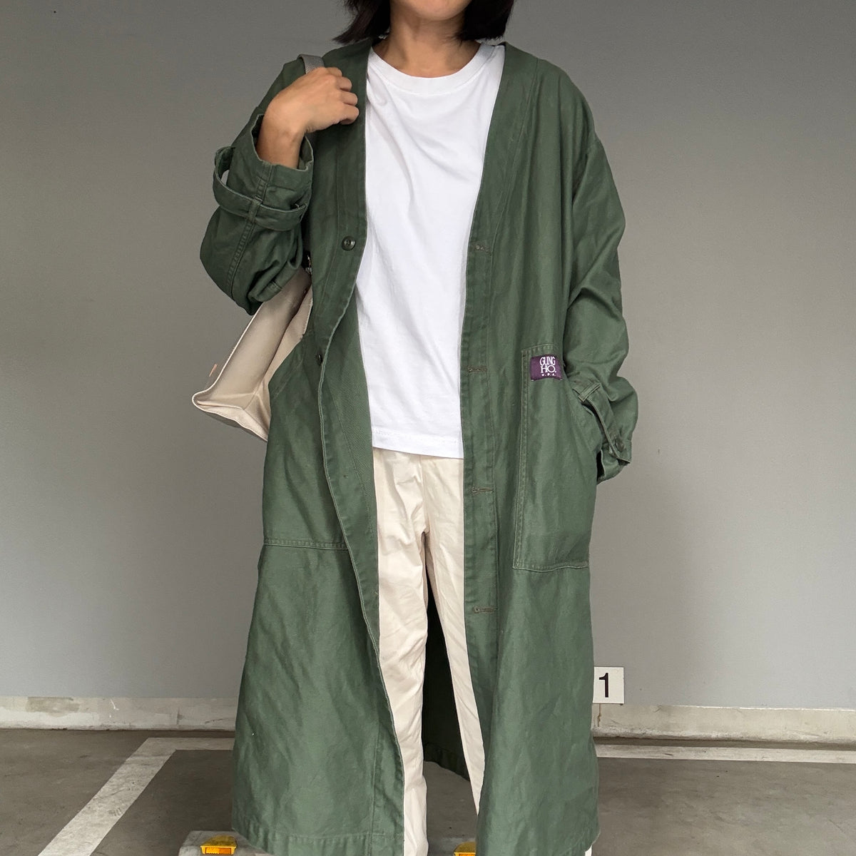 「軽くて拭ける」Coated PVC（レクタングルM）Silver Grey
