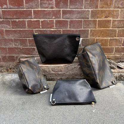 「軽くて拭ける」Coated PVC Camouflage（POCHETTE S)
