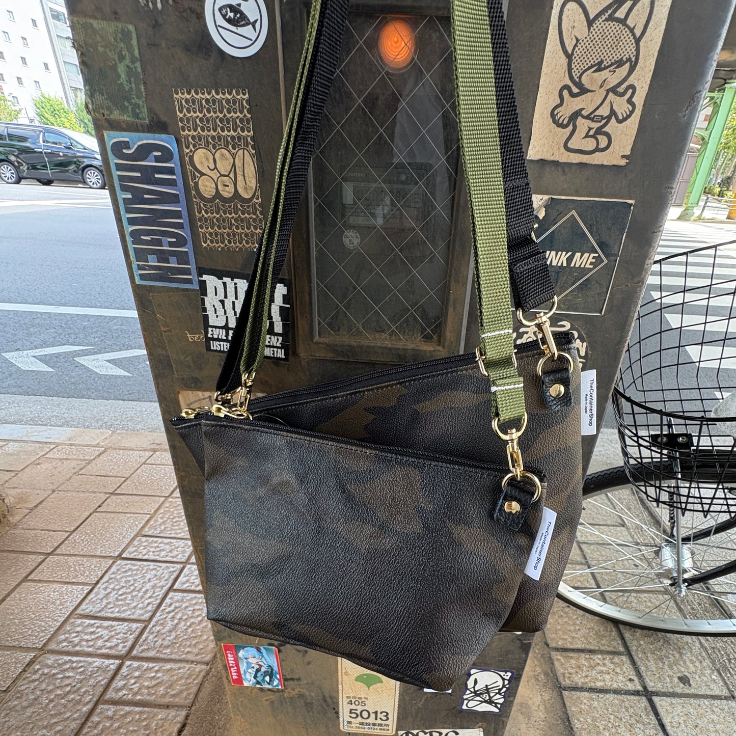「軽くて拭ける」Coated PVC Camouflage（POCHETTE S)