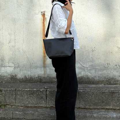 「軽くて拭ける」Coated PVC（POCHETTE M) Camouflage