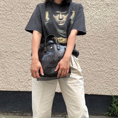 Limited stock) Early June Colored PVC (Leather Handle) Tote M / 🐊Crocodile Black