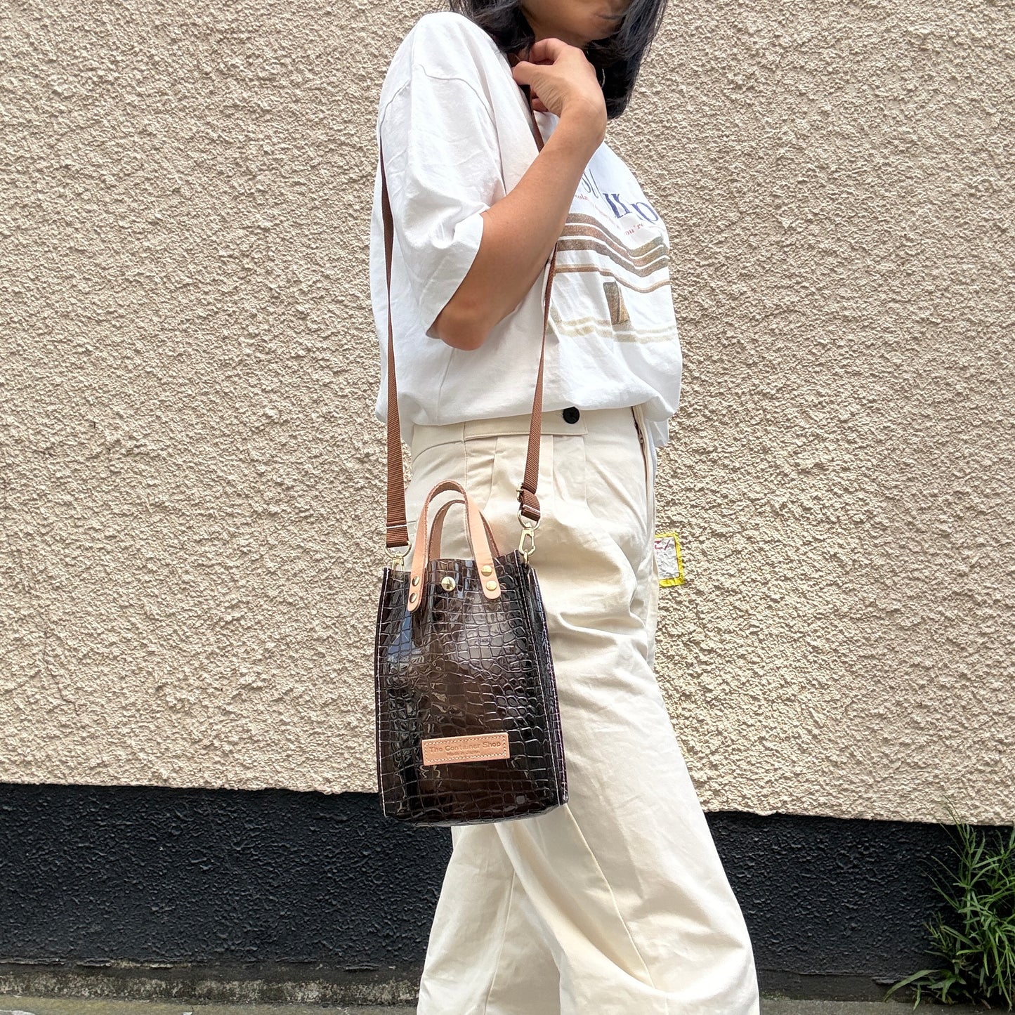 Limited Stock) Colored PVC (Leather Handle) Pochette / 🐊Crocodile Dark Brown