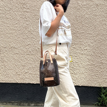 Limited Stock) Colored PVC (Leather Handle) Pochette / 🐊Crocodile Dark Brown