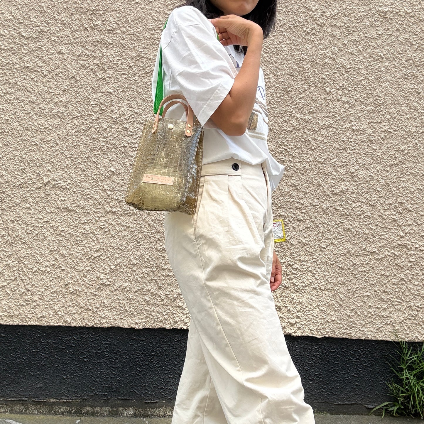 7月上旬発送予約＜新色＞Colored PVC(LeatherHandle)Pochette/🐊Crocodile Kahki Brown
