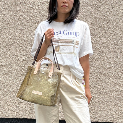 7月上旬発送＜新色＞Colored PVC(LeatherHandle)ToteM/🐊Crocodile Kahki Brown