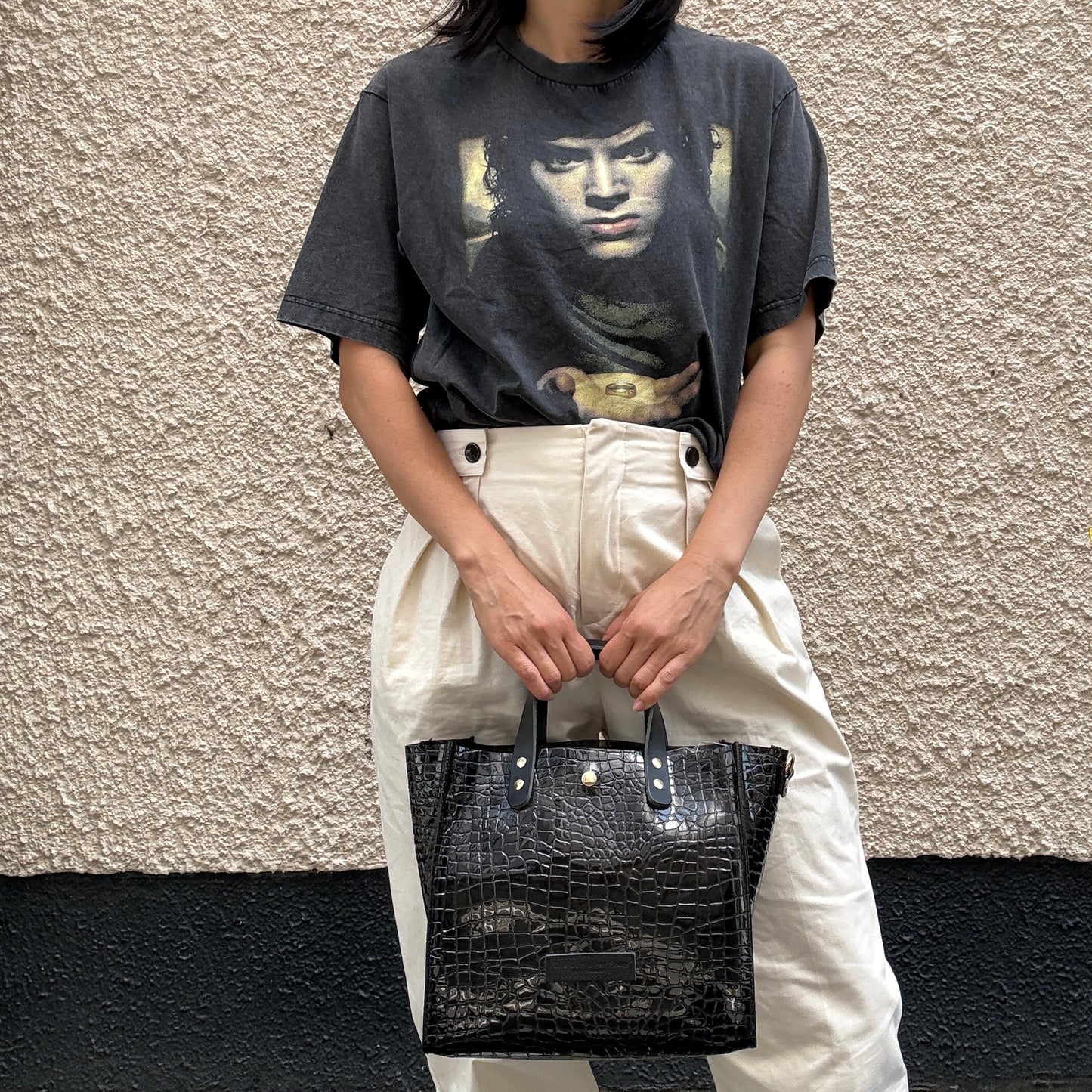 Limited stock) Early June Colored PVC (Leather Handle) Tote M / 🐊Crocodile Black