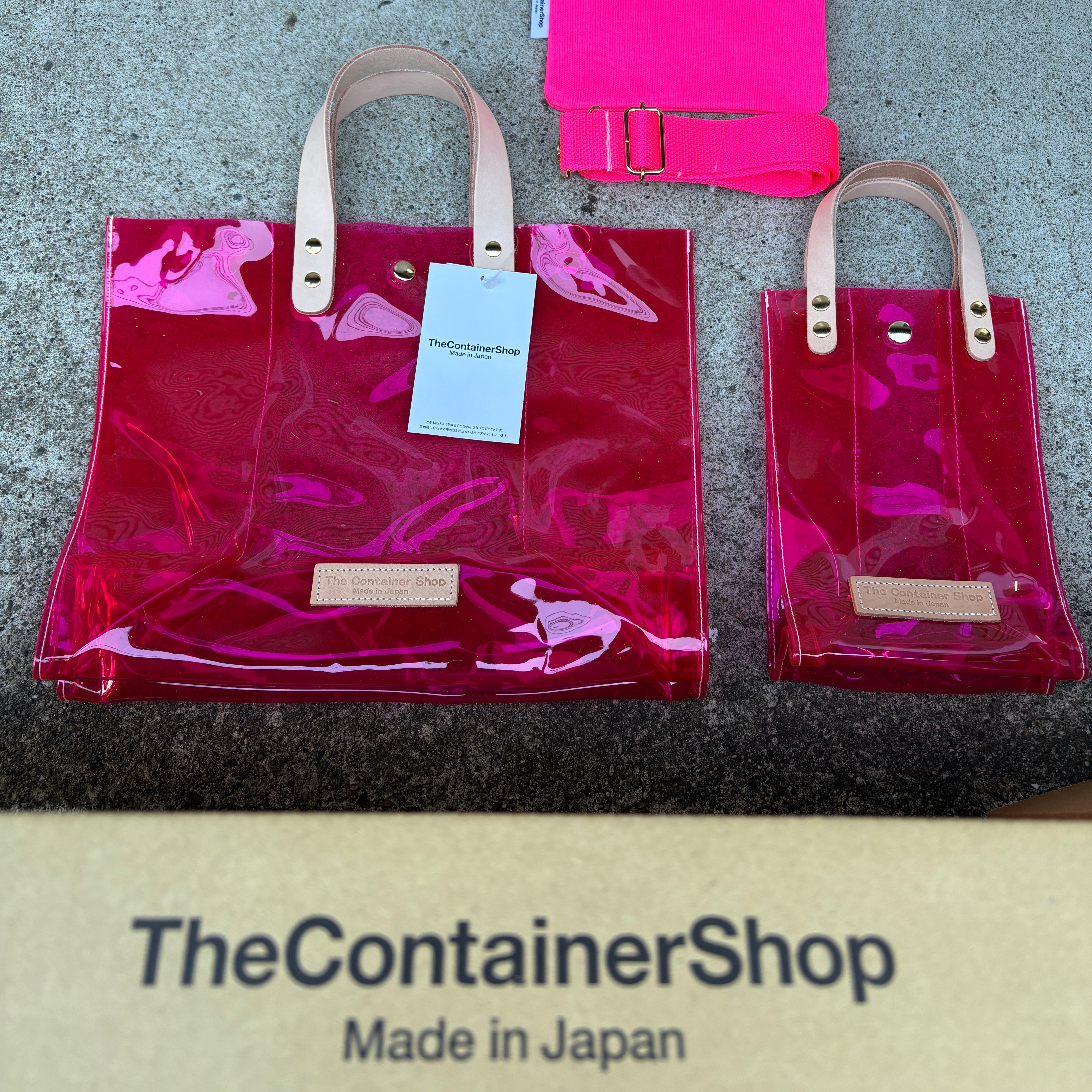 全部ピンクボックス」カラーPVCベルト付き（バッグ2点＋ポーチおまけ