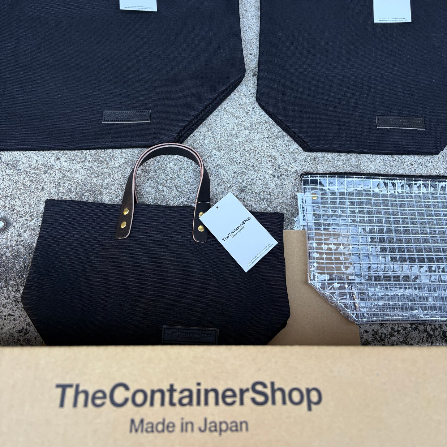 ＜本日最終日＞ ブラックボックス（ブラックキャンバス2点とポシェットセット）　