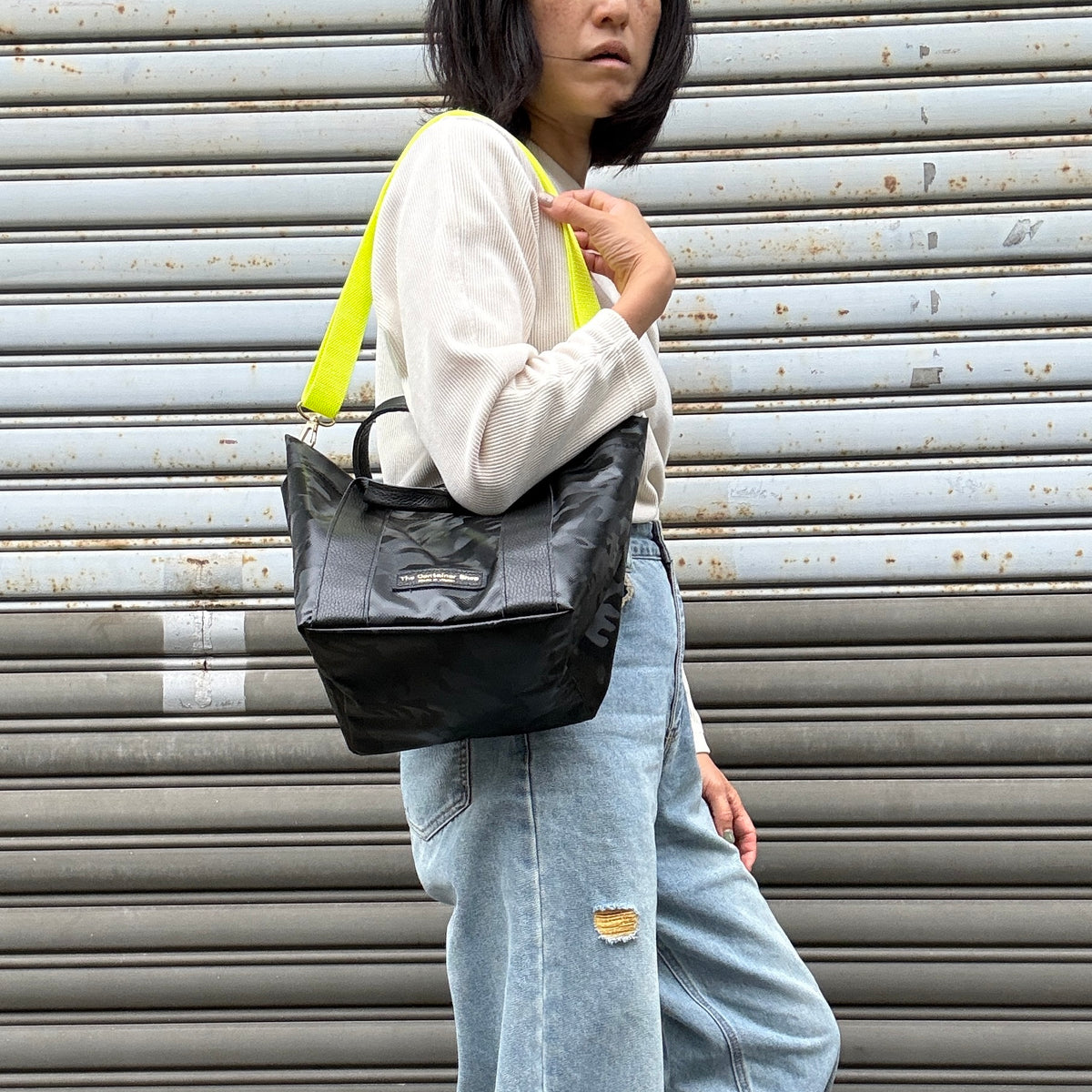 「耐久性に優れたスーパーファブリック」Tarpaulin（SQサイズ)カモフラージュ