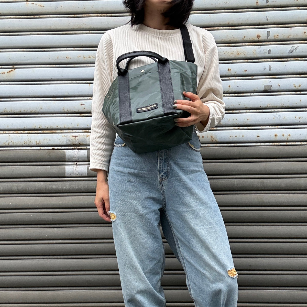 「耐久性に優れたスーパーファブリック」Tarpaulin（SQサイズ)カモフラージュ