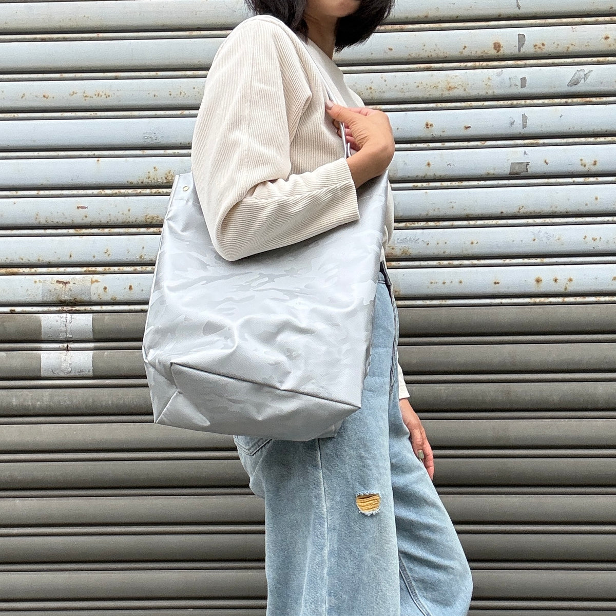 「耐久性に優れたスーパーファブリック」Tarpaulin（ワンショルダーバッグ)カモフラージュ