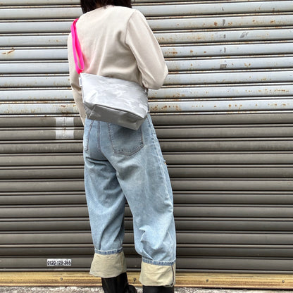 「耐久性に優れたスーパーファブリック」Tarpaulin（ポシェットM) カモフラージュ