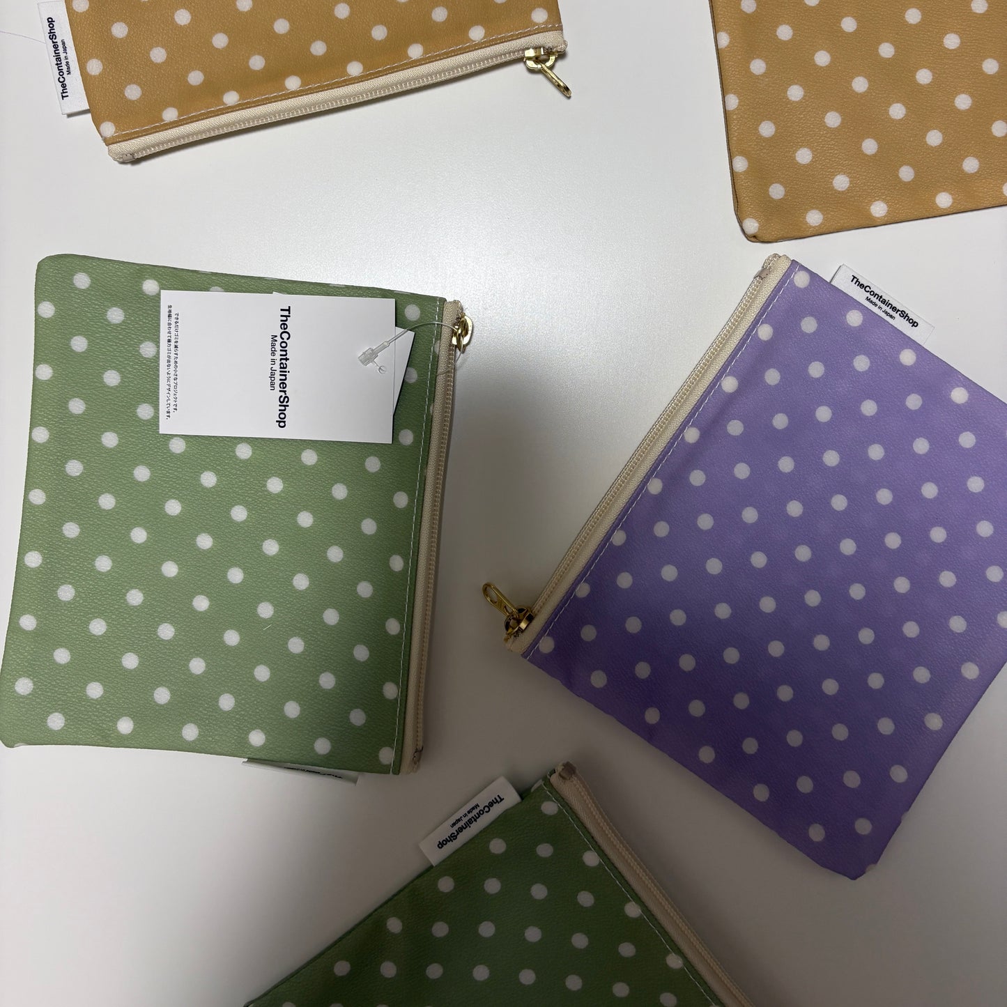 残１）999円💚💛❤️PVC加工プリントポーチ ドット（マチなしポーチM）