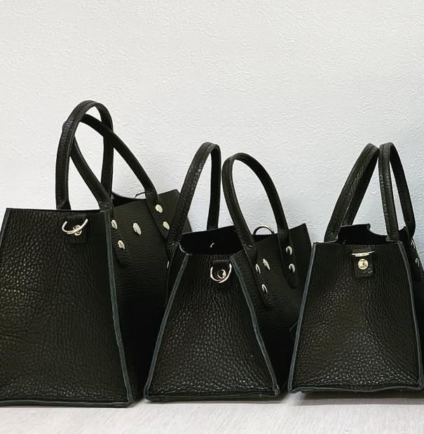 カラーが選べる「レザーボックス」（バッグ2点）コインケースおまけ付き