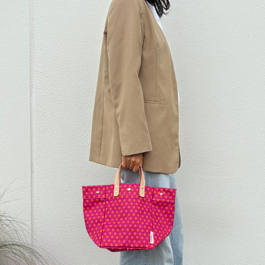 「軽くて拭ける」Coated PVC（SQ）Polka Dots