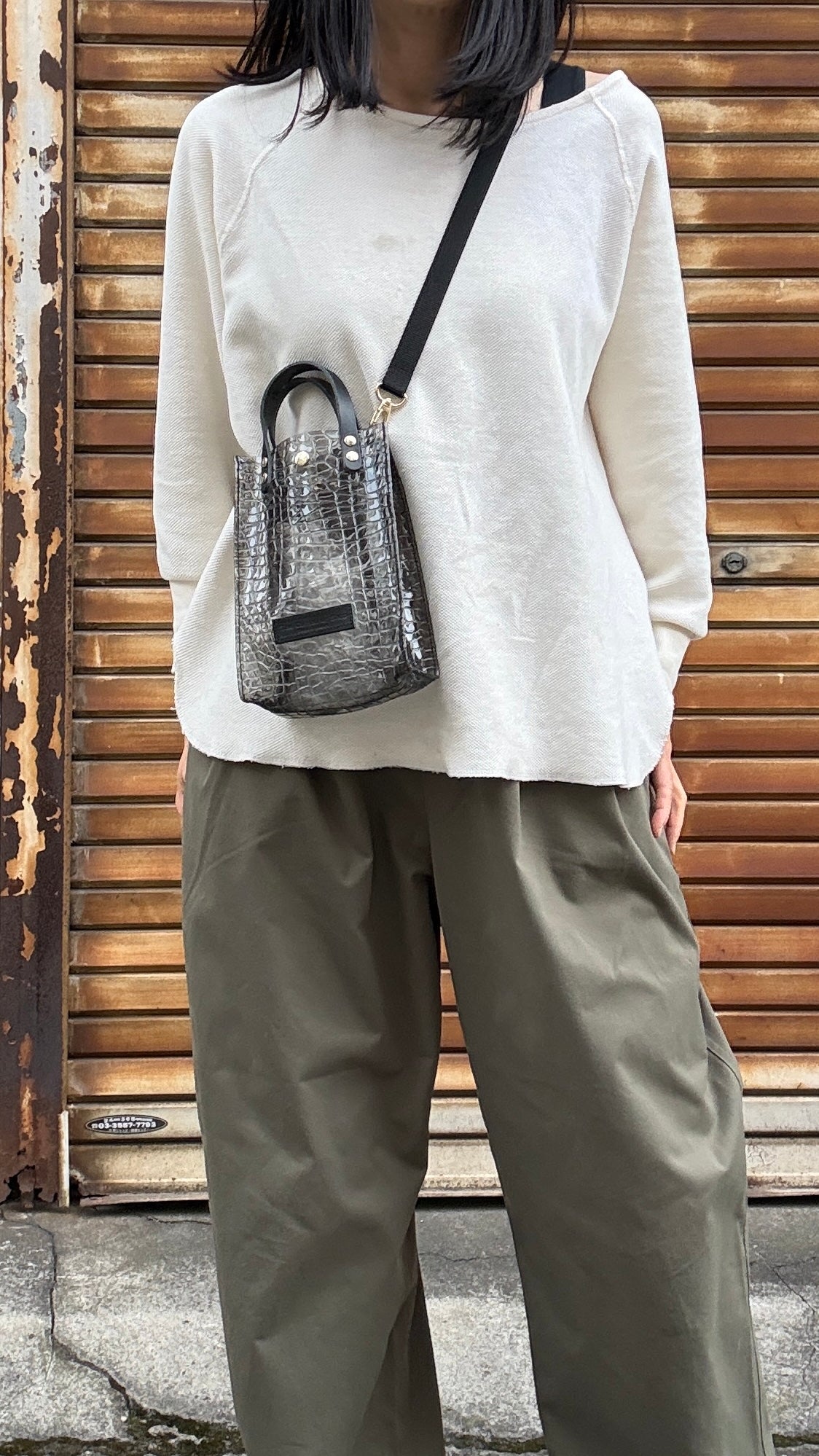 Early July <Pre-order> Colored PVC (Leather Handle) Pochette / 🐊Crocodile Clear Grey